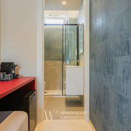 Wanderlust Experience Waves Lux * باري