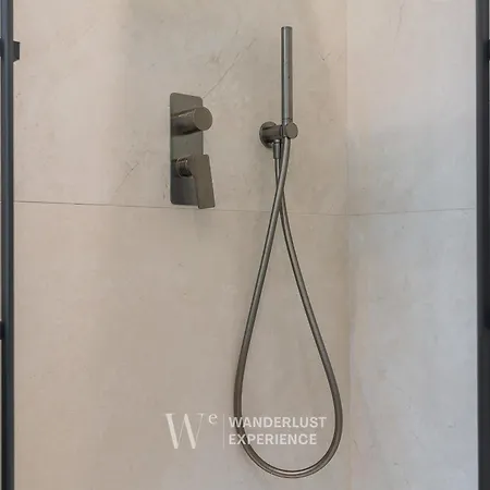 Wanderlust Experience Waves Lux Villa Bari